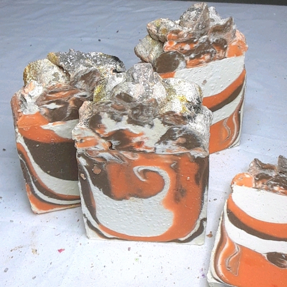 2 cinnamon orange scented soap bars - Picture 4 of 5